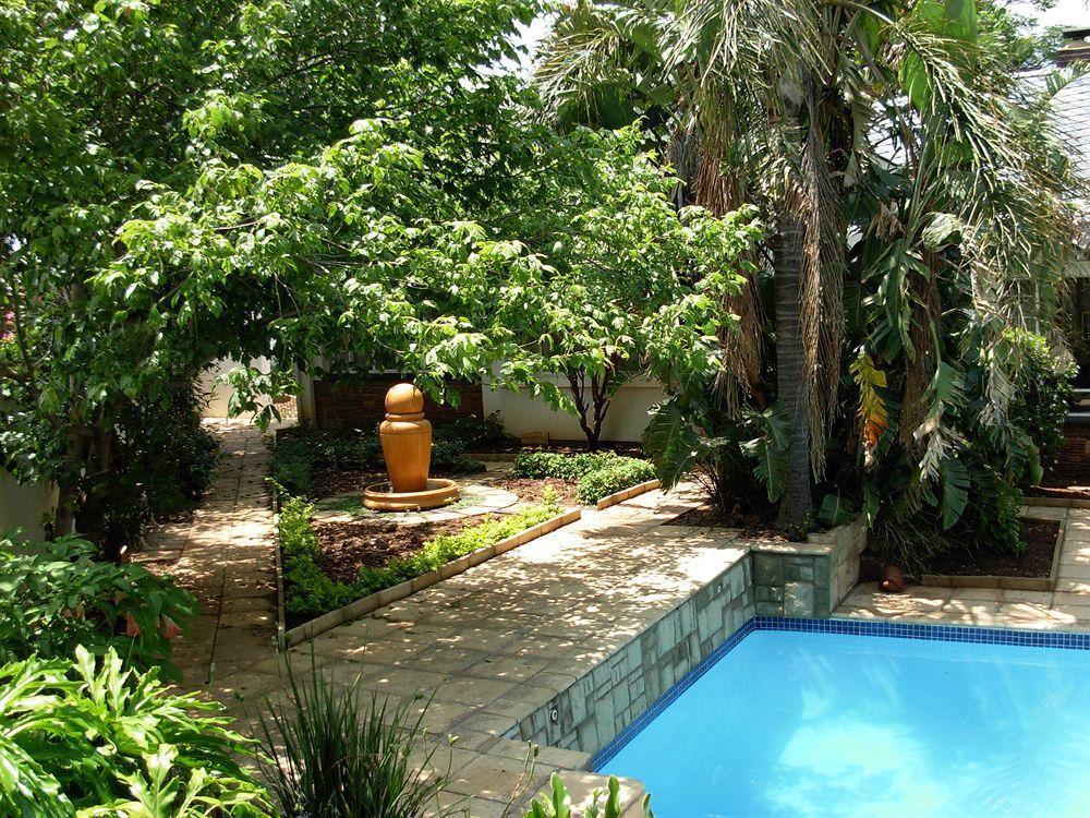 Liongate Bed And Breakfast Edenvale Exterior foto
